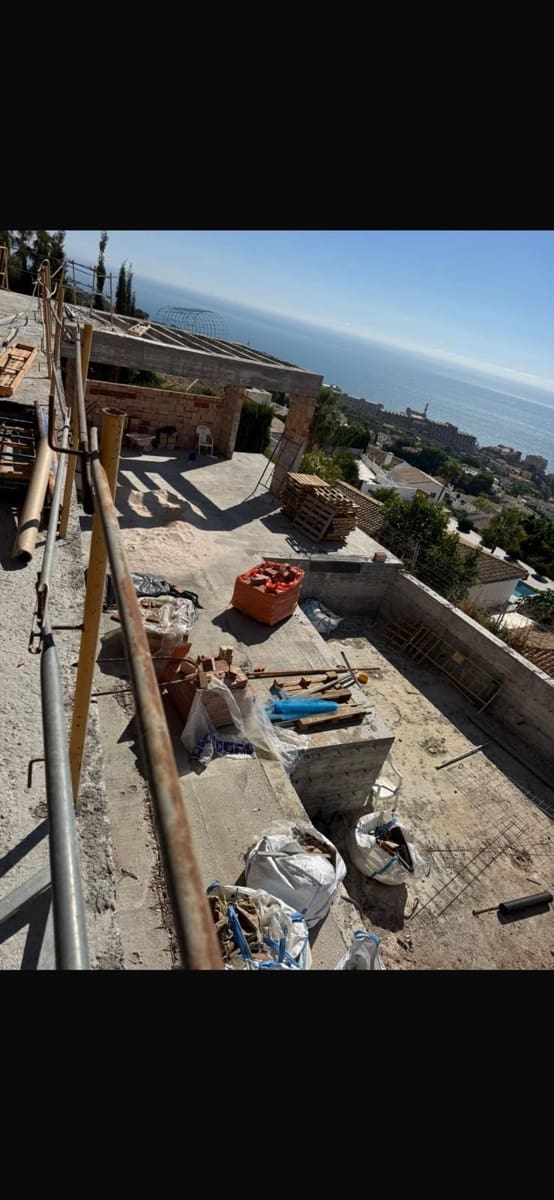 5 sypialnia Willa na sprzedaż w Benalmadena z basenem - 3 300 000 € (Ref: 9383825)