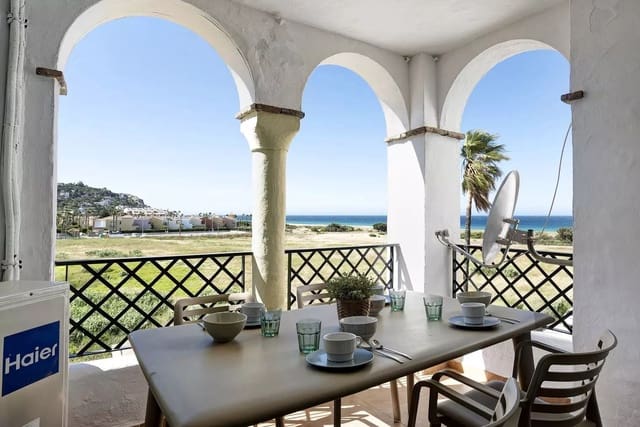 2 bedroom Apartment for sale in Tarifa with pool - € 400,000 (Ref: 9386560)