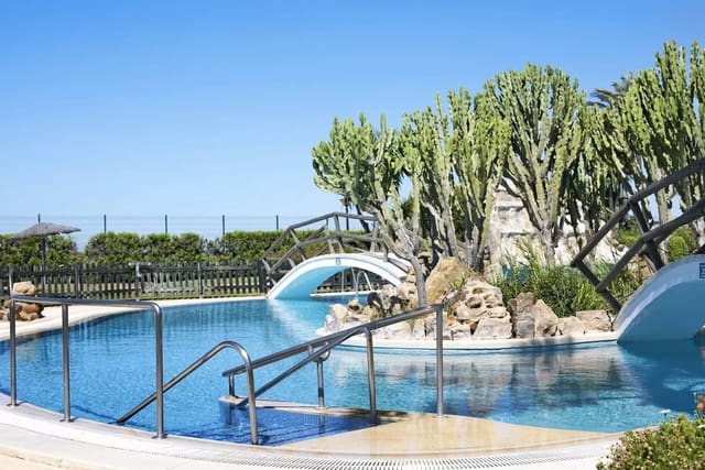 2 bedroom Apartment for sale in Tarifa with pool - € 400,000 (Ref: 9386560)