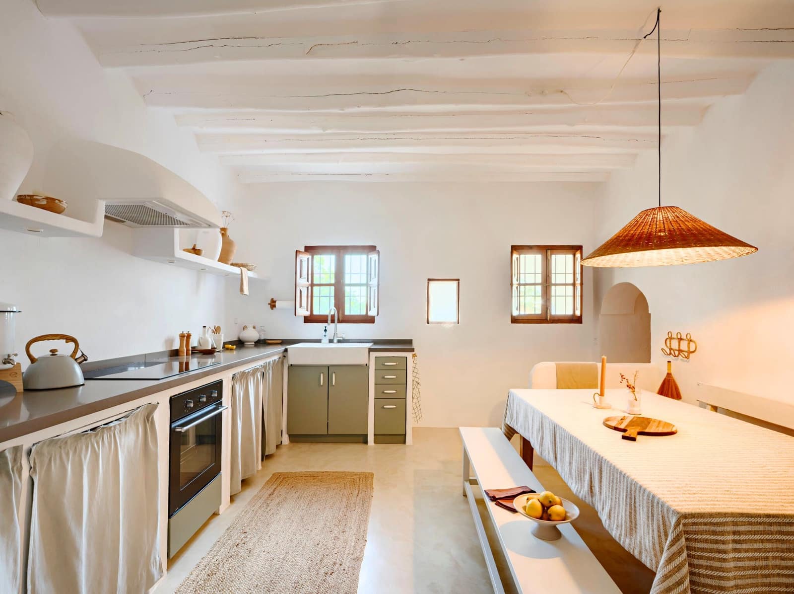 4 bedroom Finca/Country House for sale in Antequera - € 598,000 (Ref: 9386561)