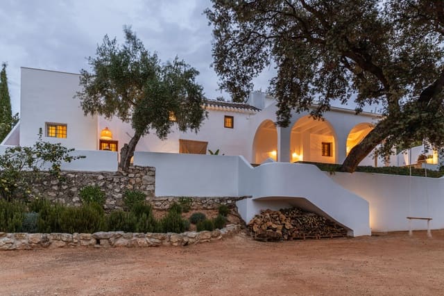 4 soveværelse Finca/Landehus til salg i Antequera - € 598.000 (Ref: 9386561)