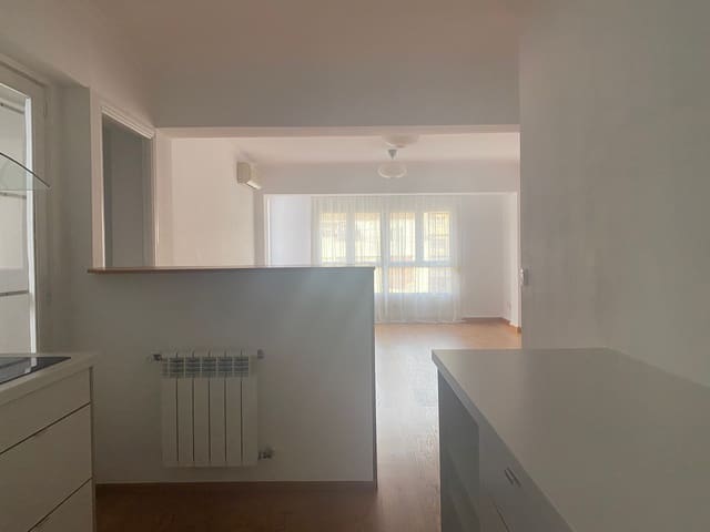 3 soverom Leilighet til leie i Santa Catalina, Palma de Mallorca - € 1 800 (Ref: 9388490)