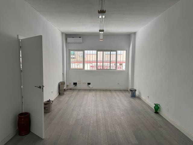 2 soverom Kommersiell til salgs i Zona Puerto Deportivo, Fuengirola - € 220 000 (Ref: 9388710)
