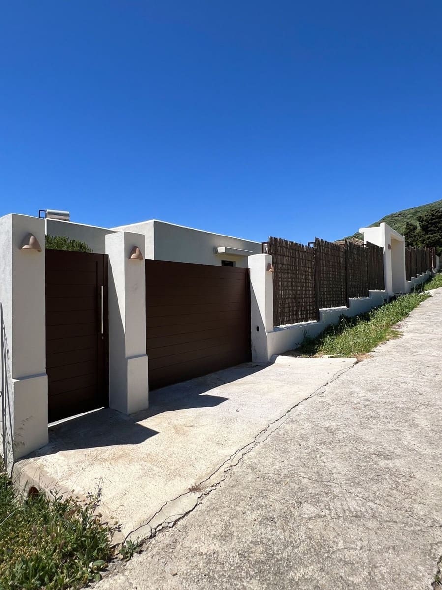 3 soveværelse Villa til salg i Tarifa med swimmingpool - € 1.950.000 (Ref: 9391165)