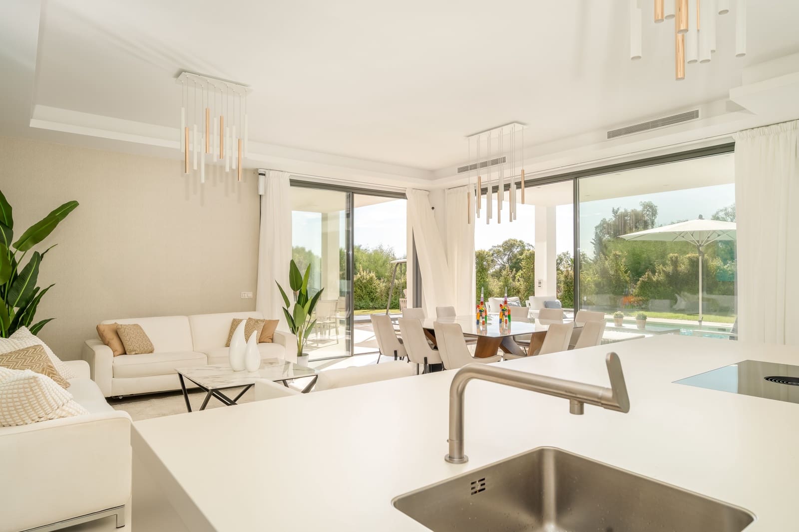 5 makuuhuone Huvila myytävänä paikassa Benahavis mukana uima-altaan - 4 150 000 € (Ref: 9393414)