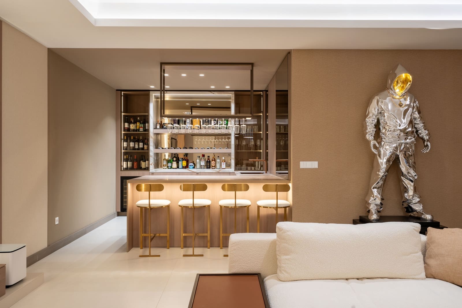 5 makuuhuone Huvila myytävänä paikassa Benahavis mukana uima-altaan - 4 150 000 € (Ref: 9393414)