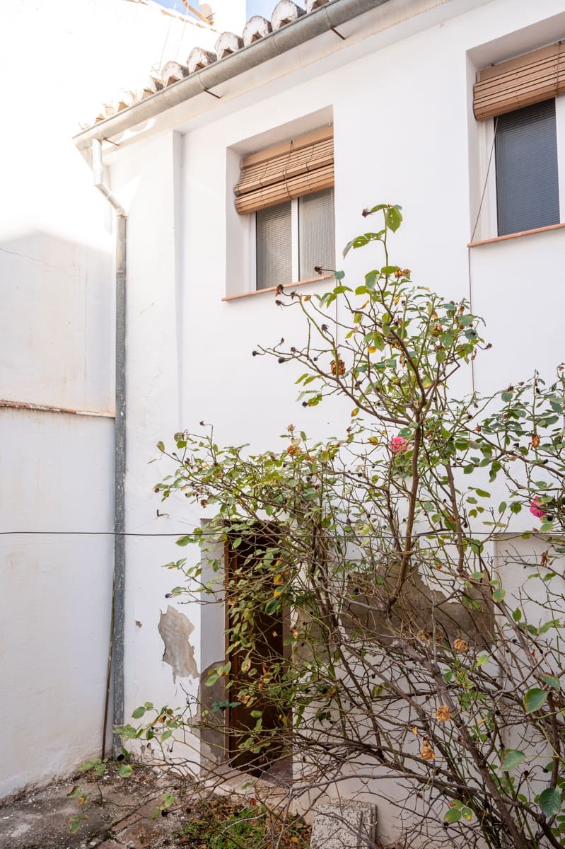 5 soverom Hus til salgs i Antequera - € 180 000 (Ref: 9395530)