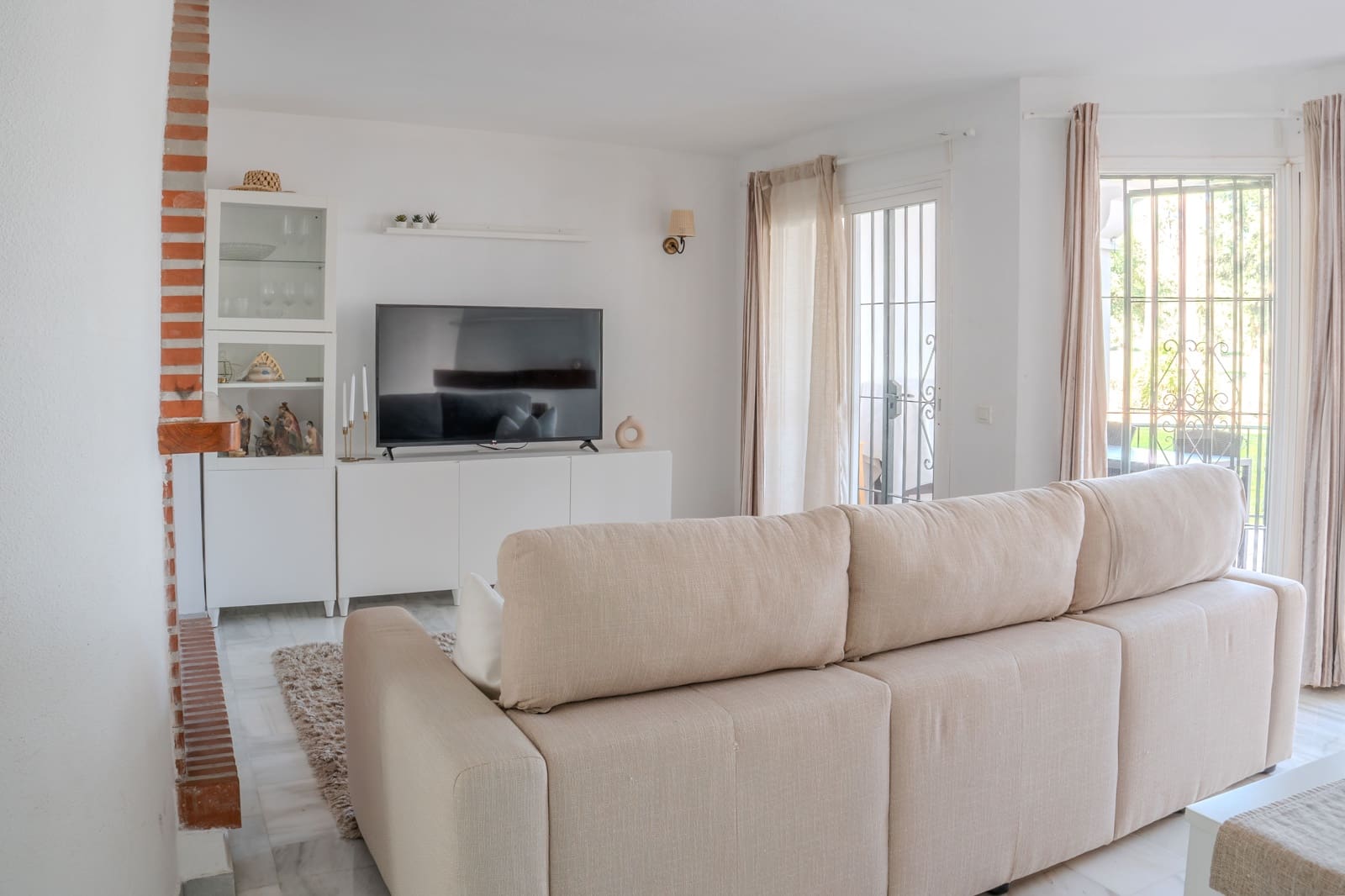 2 Zimmer Apartment zu verkaufen in Mijas Costa mit Pool - 299.000 € (Ref: 9396544)