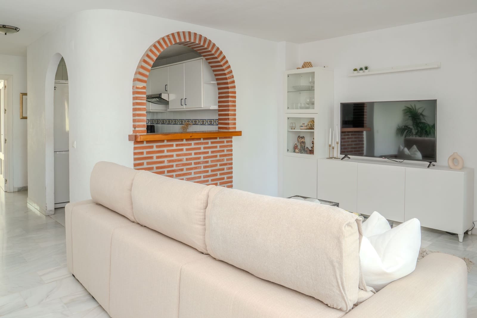 2 Zimmer Apartment zu verkaufen in Mijas Costa mit Pool - 299.000 € (Ref: 9396544)