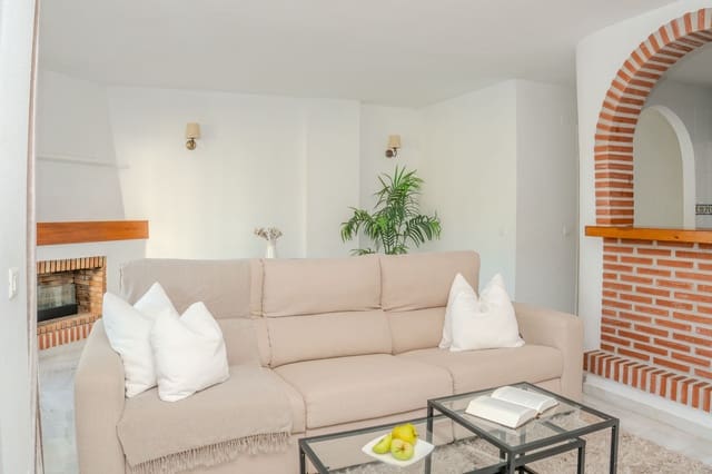 2 Zimmer Apartment zu verkaufen in Mijas Costa, Mijas mit Pool - 299.000 € (Ref: 9396544)