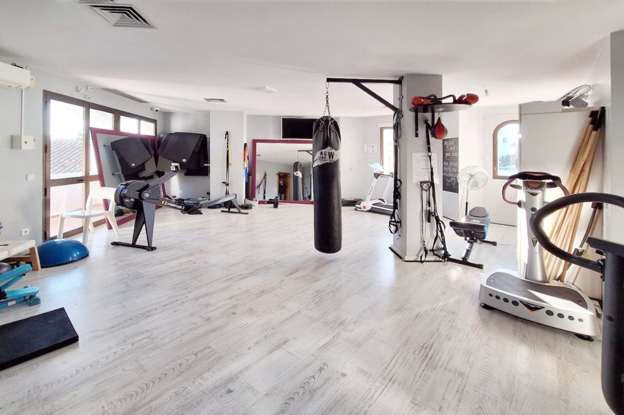 1 soverom Penthouse til salgs i Marbella med svømmebasseng - € 379 000 (Ref: 9396713)