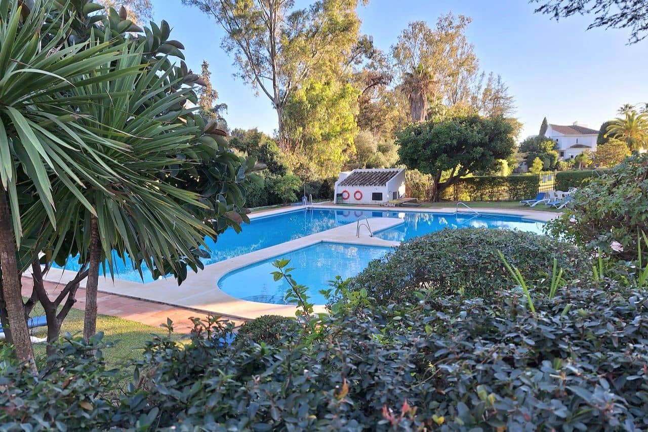 1 soverom Penthouse til salgs i Marbella med svømmebasseng - € 379 000 (Ref: 9396713)