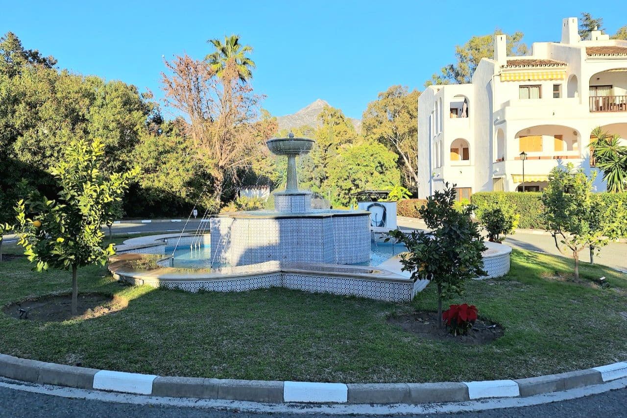 1 soverom Penthouse til salgs i Marbella med svømmebasseng - € 379 000 (Ref: 9396713)