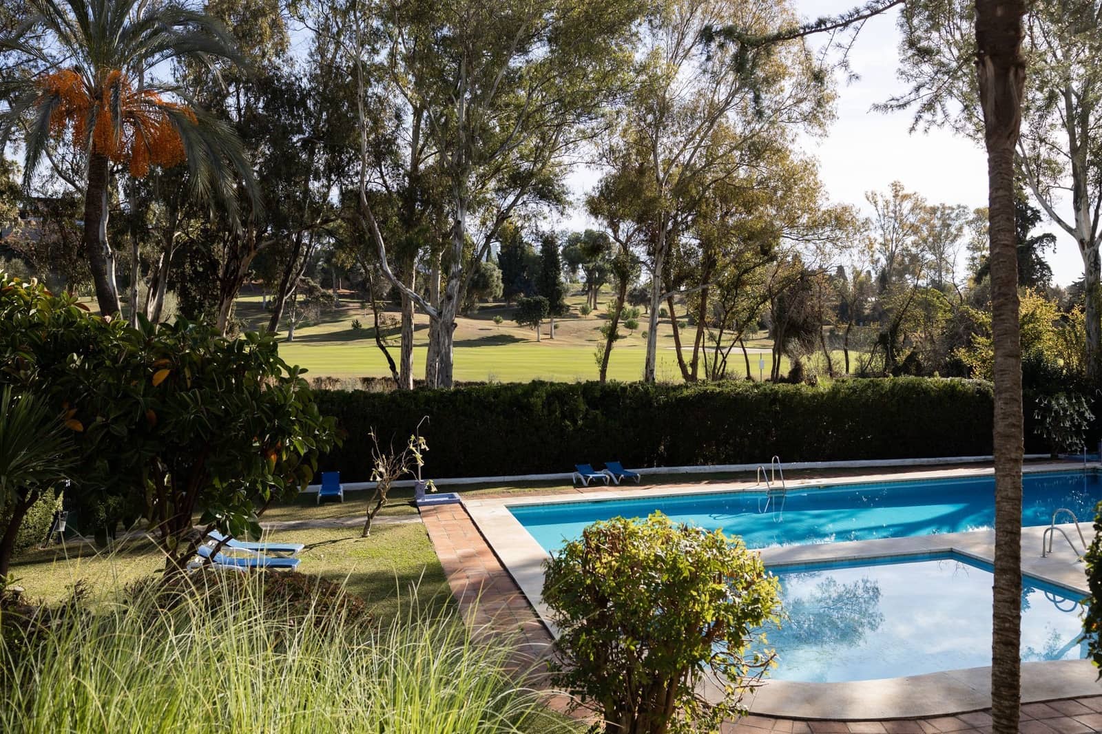 1 soverom Penthouse til salgs i Marbella med svømmebasseng - € 379 000 (Ref: 9396713)