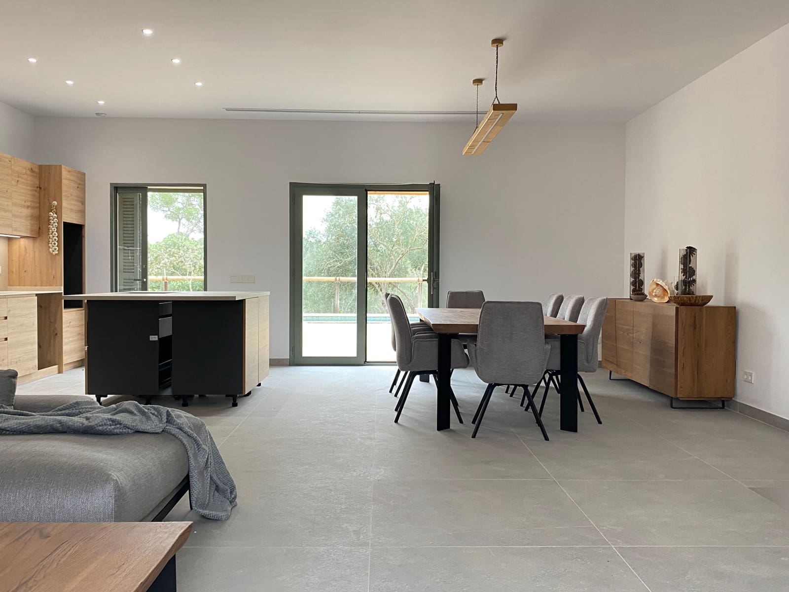 4 bedroom Townhouse for rent in Sencelles with pool - € 3,800 (Ref: 9396887)