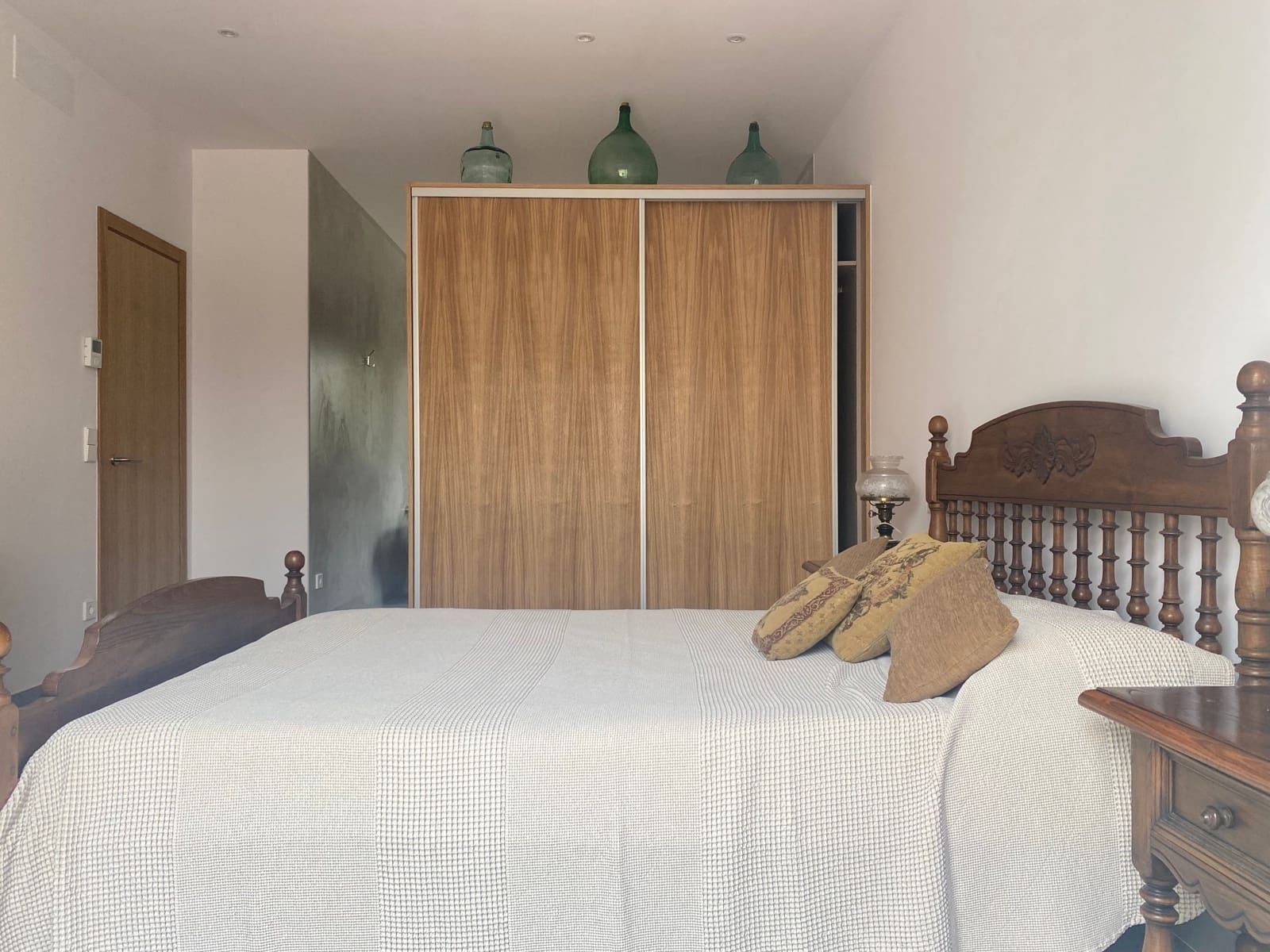 4 bedroom Townhouse for rent in Sencelles with pool - € 3,800 (Ref: 9396887)