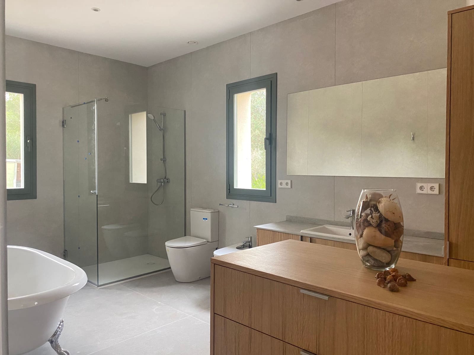 4 bedroom Townhouse for rent in Sencelles with pool - € 3,800 (Ref: 9396887)