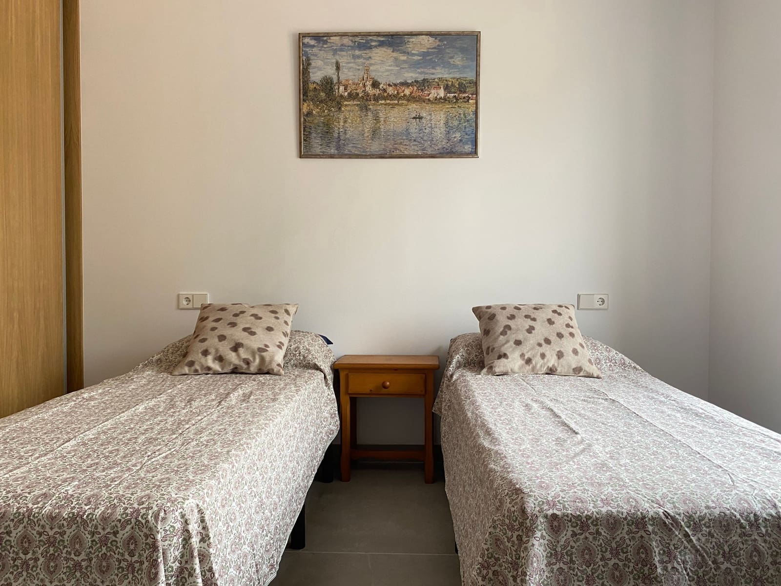 4 bedroom Townhouse for rent in Sencelles with pool - € 3,800 (Ref: 9396887)