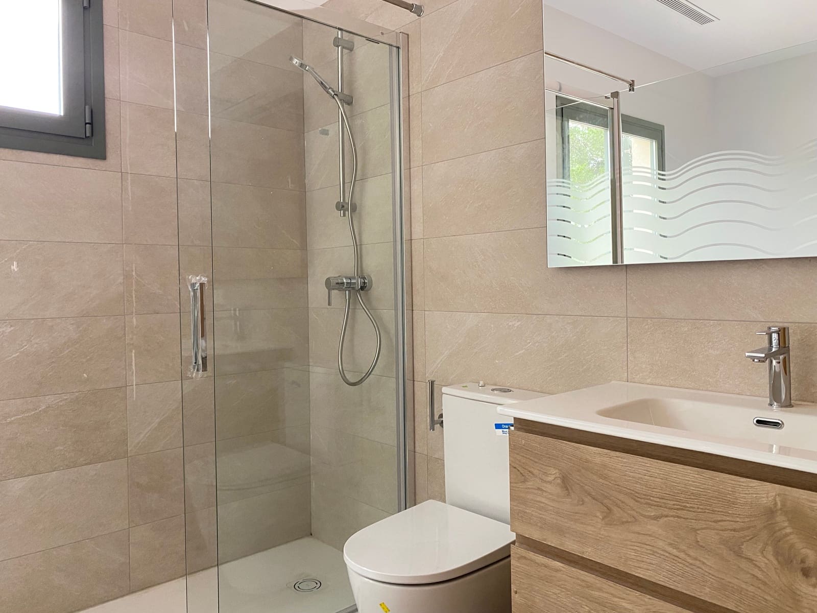 4 bedroom Townhouse for rent in Sencelles with pool - € 3,800 (Ref: 9396887)