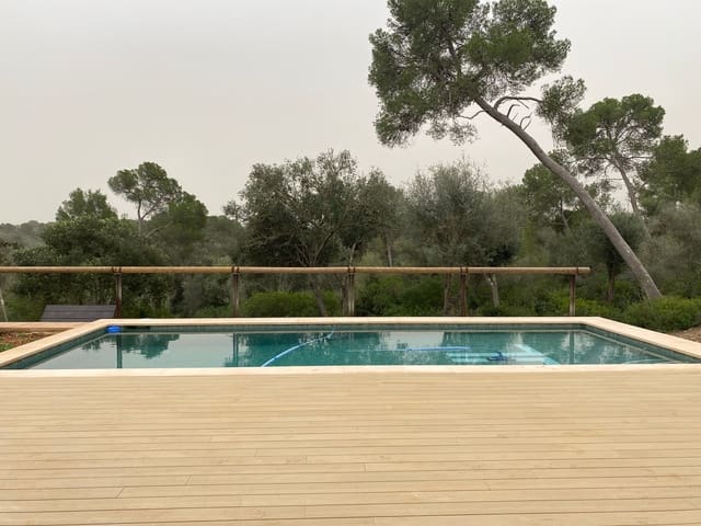 4 bedroom Townhouse for rent in Sencelles with pool - € 3,800 (Ref: 9396887)