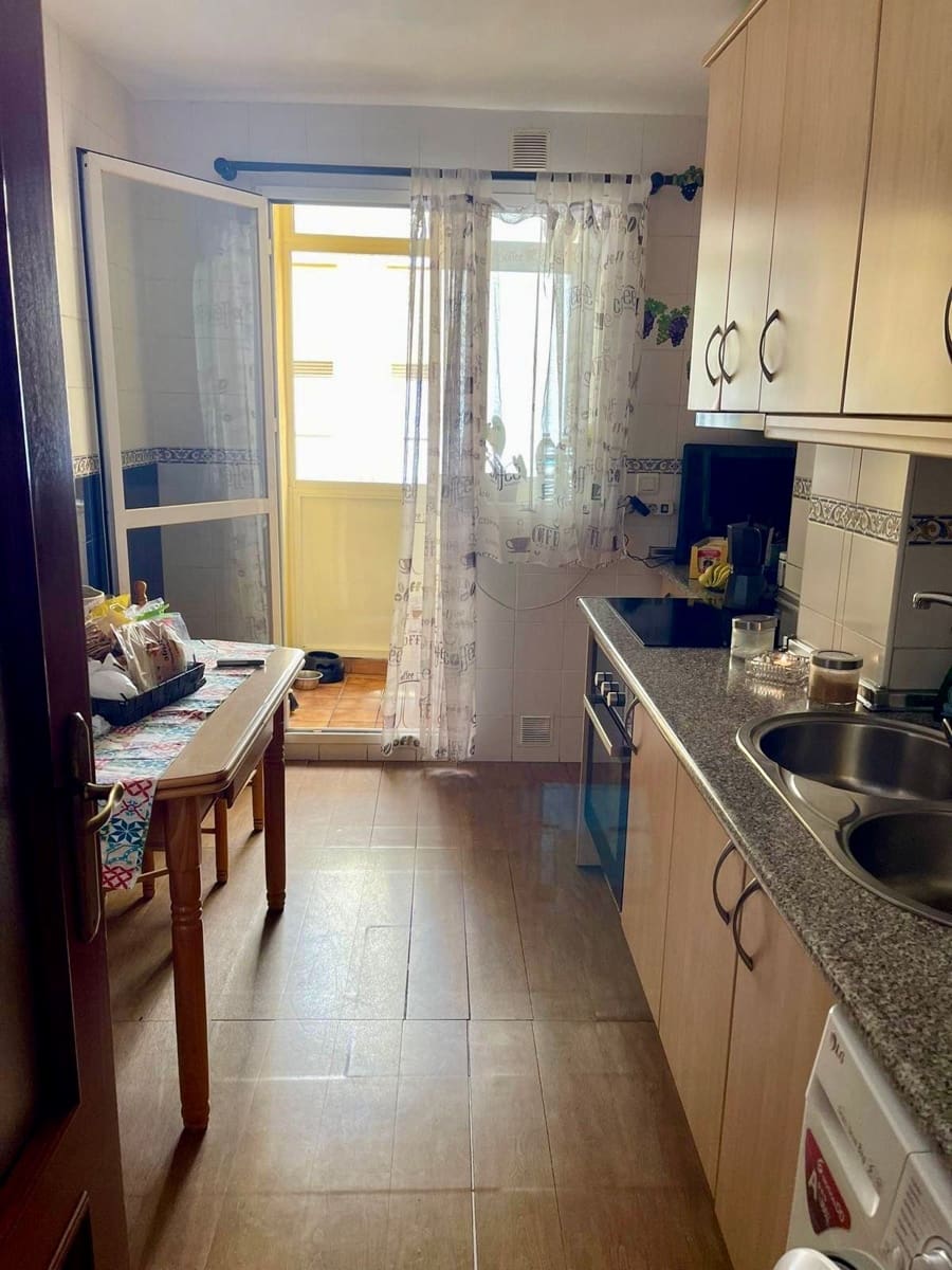 3 soveværelse Lejlighed til salg i Marbella - € 349.900 (Ref: 9399963)