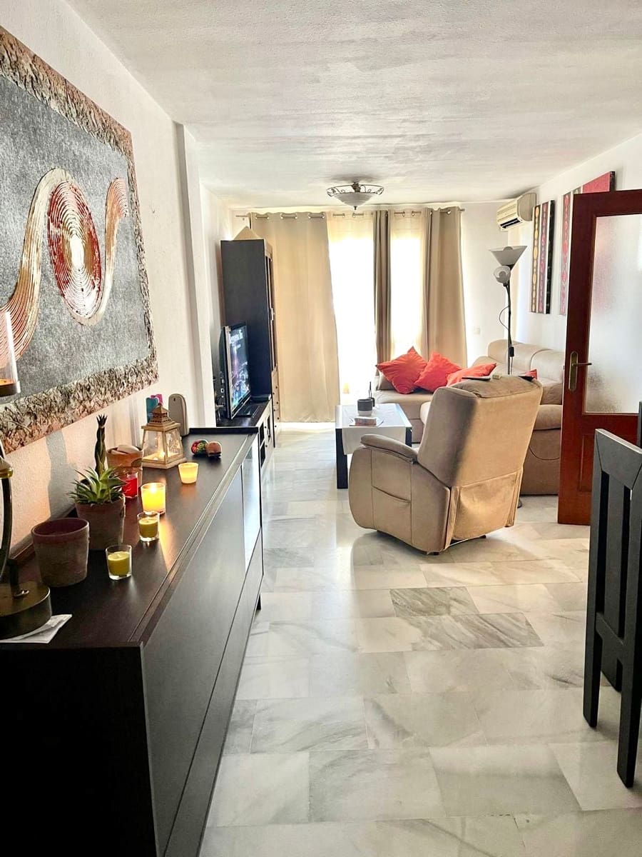 3 soveværelse Lejlighed til salg i Marbella - € 349.900 (Ref: 9399963)