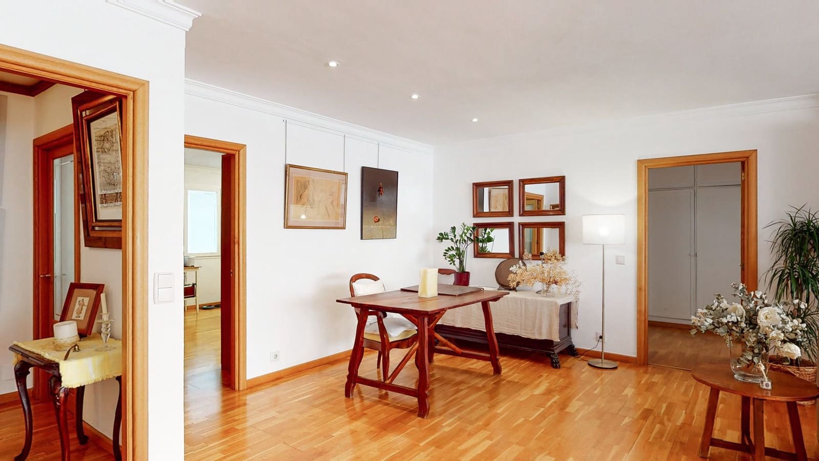 3 bedroom Apartment for rent in Palma de Mallorca - € 2,900 (Ref: 9400047)