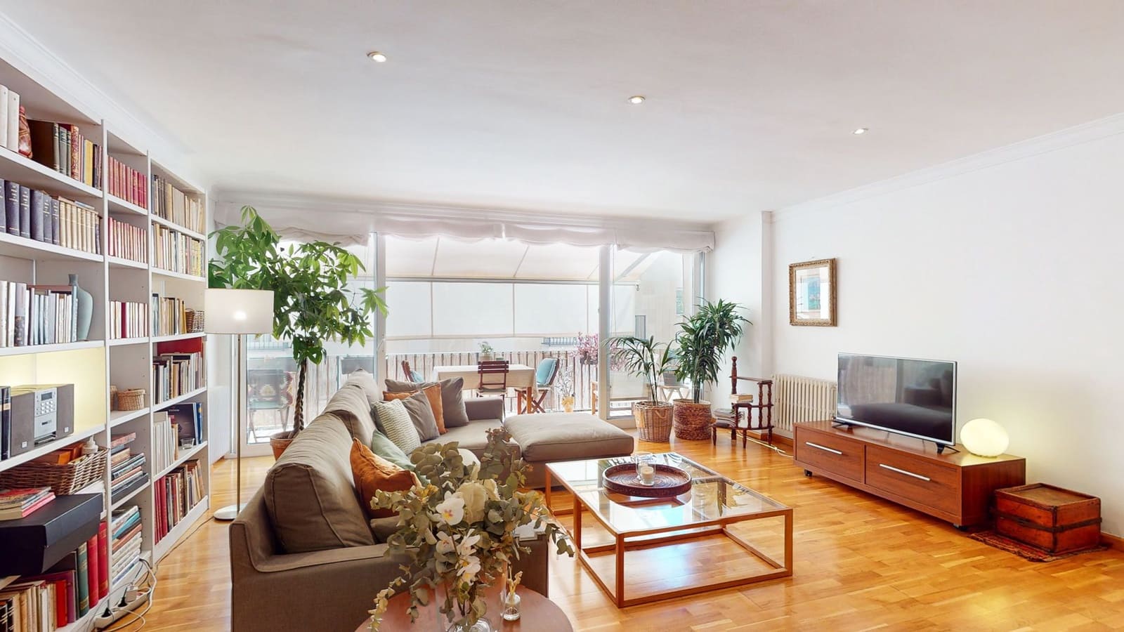 3 bedroom Apartment for rent in Palma de Mallorca - € 2,900 (Ref: 9400047)