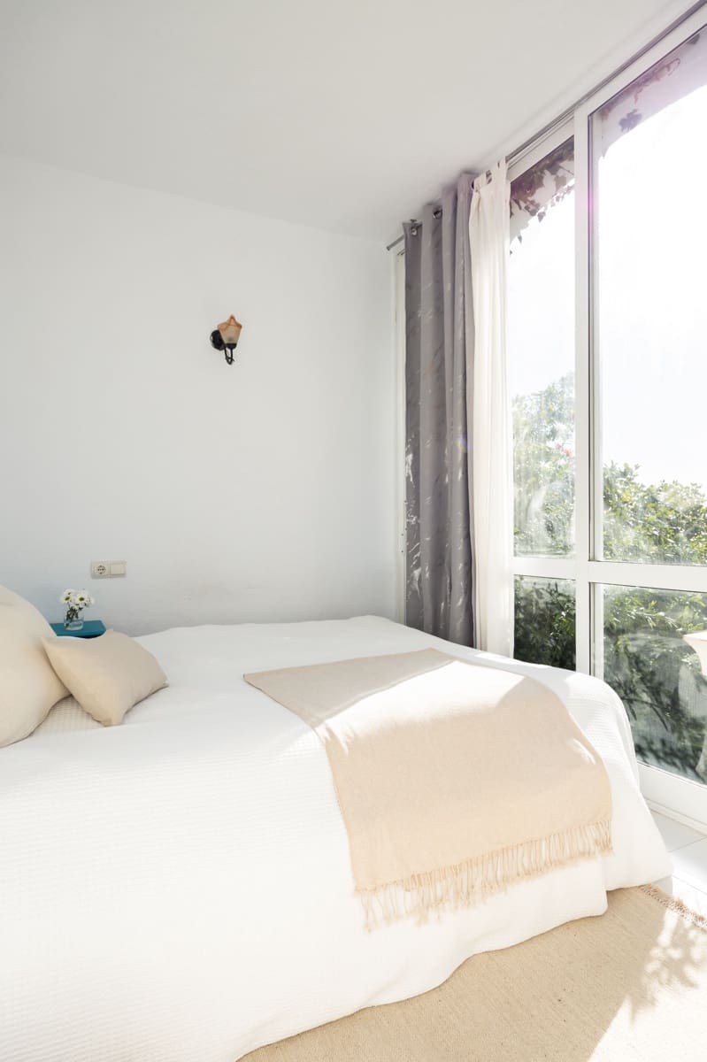 4 makuuhuone Omakotitalo myytävänä paikassa Mijas Costa mukana uima-altaan - 450 000 € (Ref: 9400907)