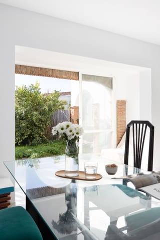 4 makuuhuone Omakotitalo myytävänä paikassa Calahonda, Mijas mukana uima-altaan - 450 000 € (Ref: 9400907)