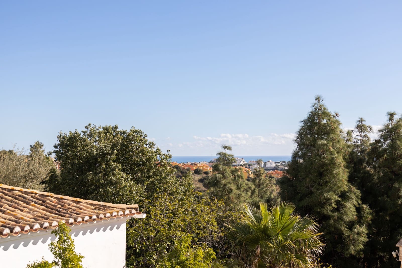 4 makuuhuone Omakotitalo myytävänä paikassa Mijas Costa mukana uima-altaan - 450 000 € (Ref: 9400907)