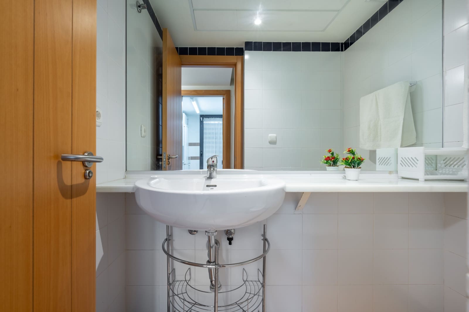 2 bedroom Apartment for sale in Almeria city with pool - € 175,000 (Ref: 9409385)