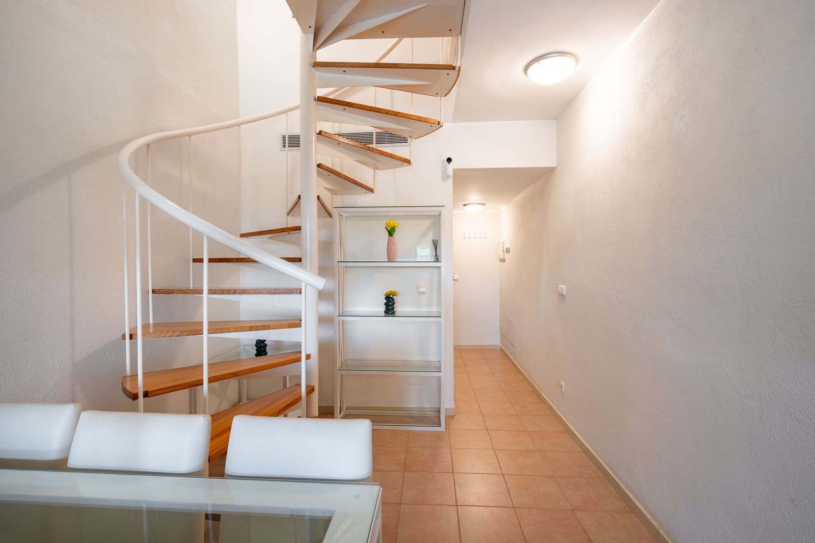 2 bedroom Apartment for sale in Almeria city with pool - € 175,000 (Ref: 9409385)