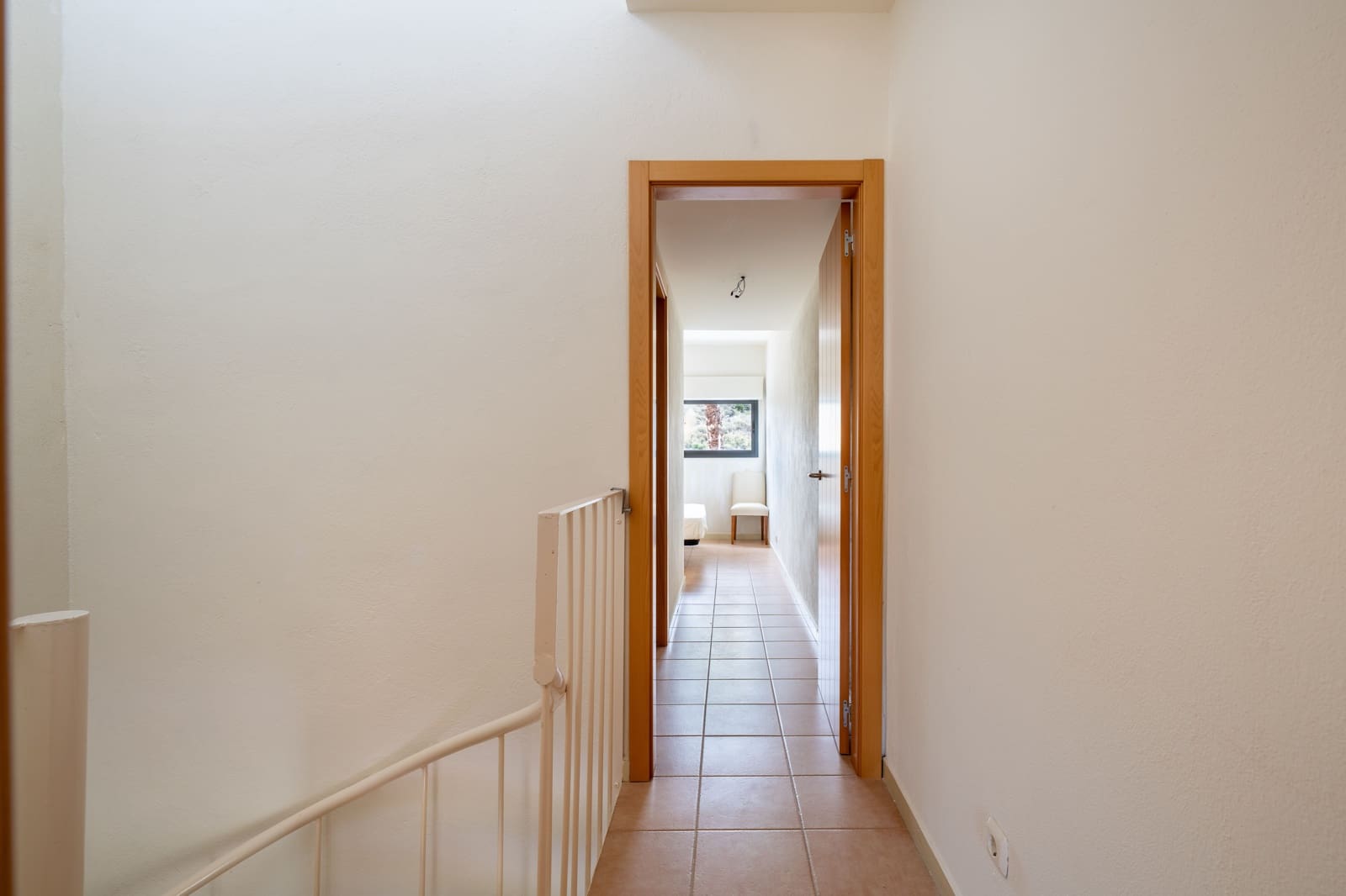 2 bedroom Apartment for sale in Almeria city with pool - € 175,000 (Ref: 9409385)