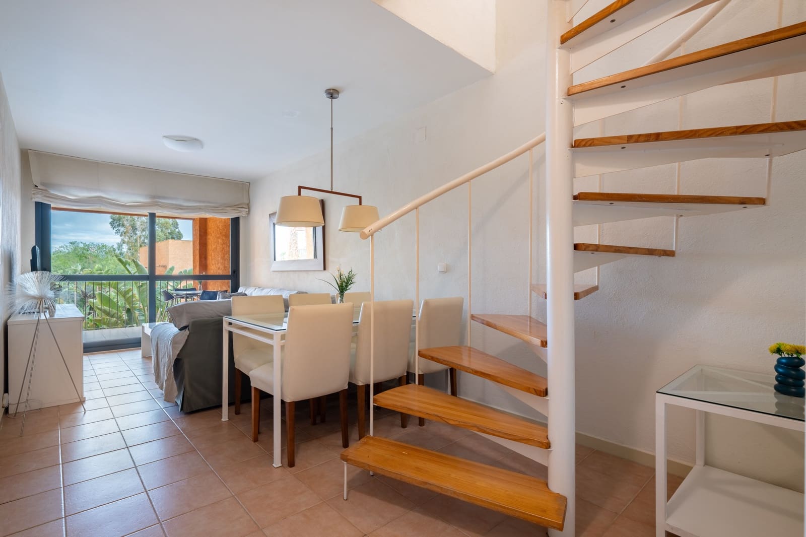 2 bedroom Apartment for sale in Almeria city with pool - € 175,000 (Ref: 9409385)