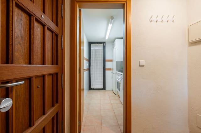 2 soveværelse Lejlighed til salg i Almería by med swimmingpool - € 175.000 (Ref: 9409385)