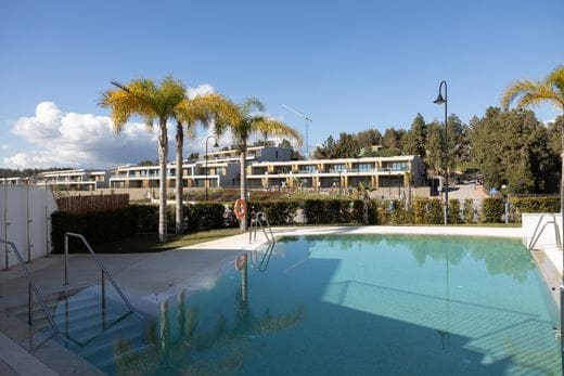 3 sypialnia Dom do wynajęcia w Mijas Costa z basenem - 3 500 € (Ref: 9409932)