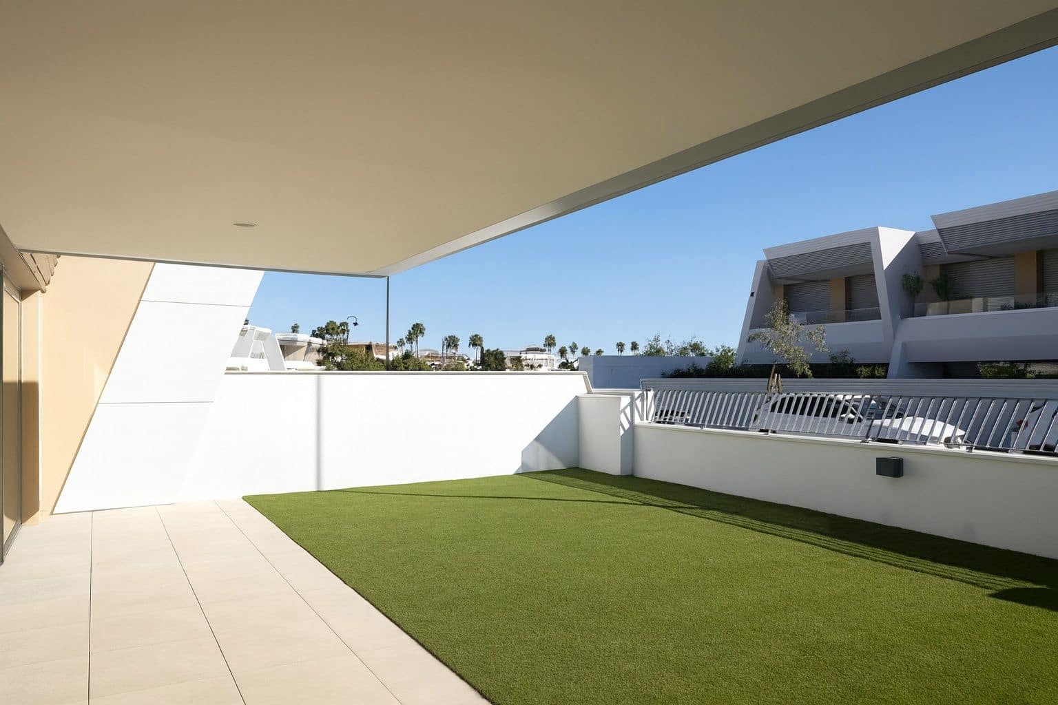 3 sypialnia Dom do wynajęcia w Mijas Costa z basenem - 3 500 € (Ref: 9409932)