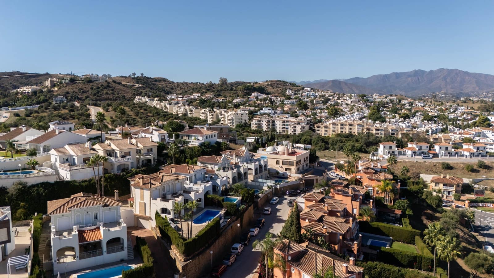 6 chambre Maison de Ville à vendre à Mijas avec piscine - 998 000 € (Ref: 9409933)