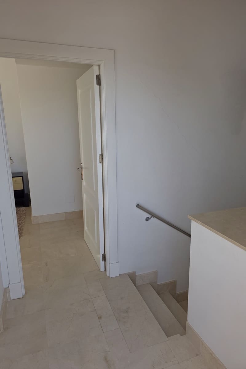 2 soverom Penthouse til salgs i Marbella med svømmebasseng - € 995 000 (Ref: 9411325)