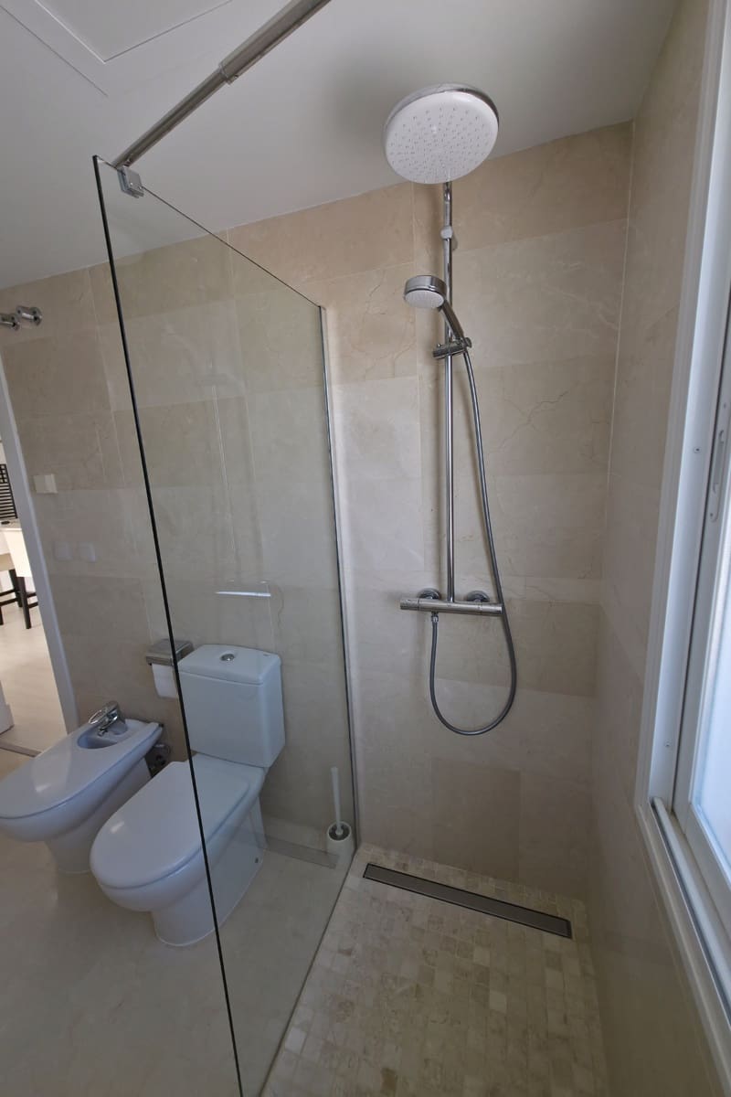 2 soverom Penthouse til salgs i Marbella med svømmebasseng - € 995 000 (Ref: 9411325)