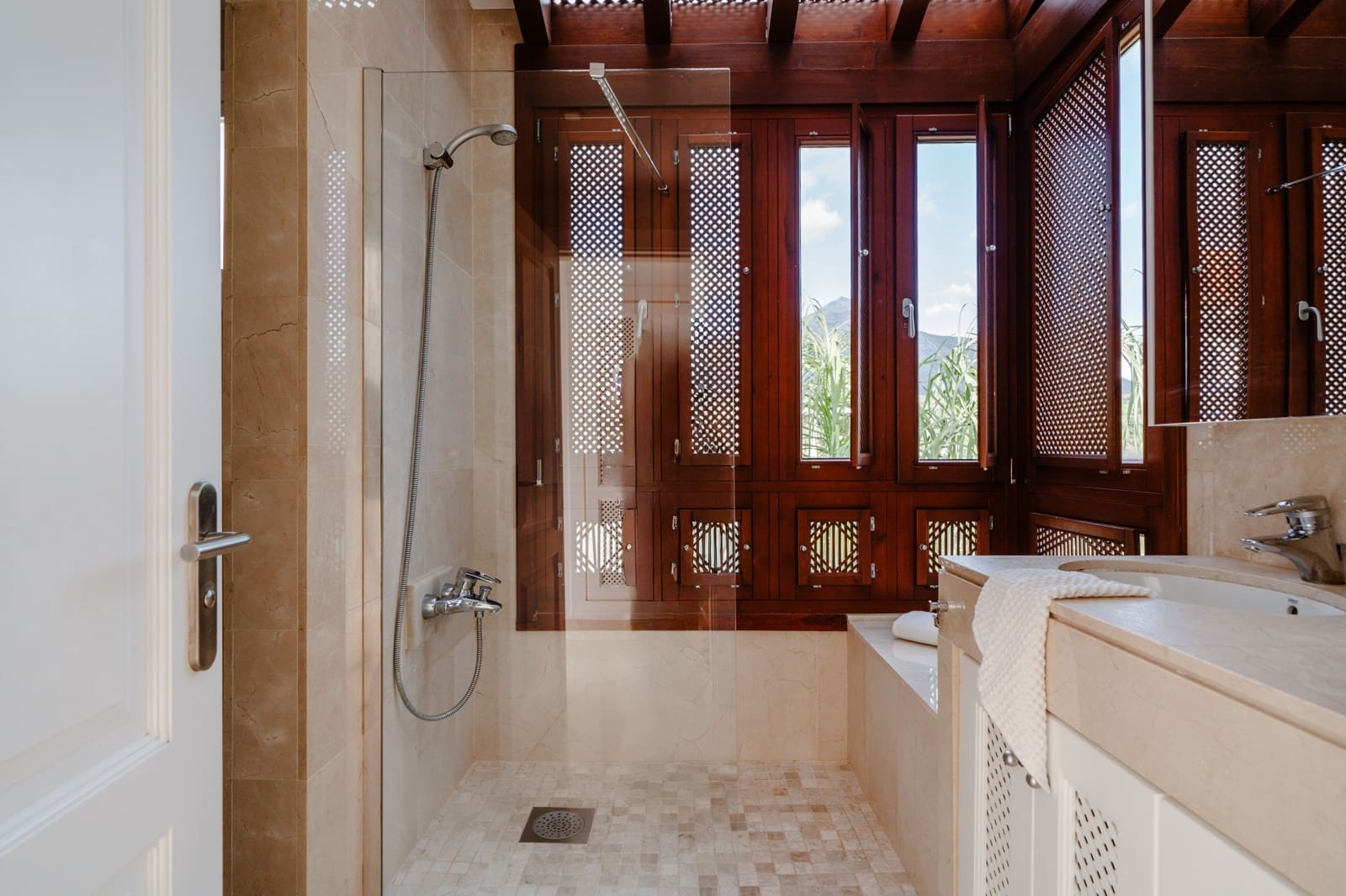 2 sovrum Takvåning till salu i Marbella med pool - 895 000 € (Ref: 9411325)