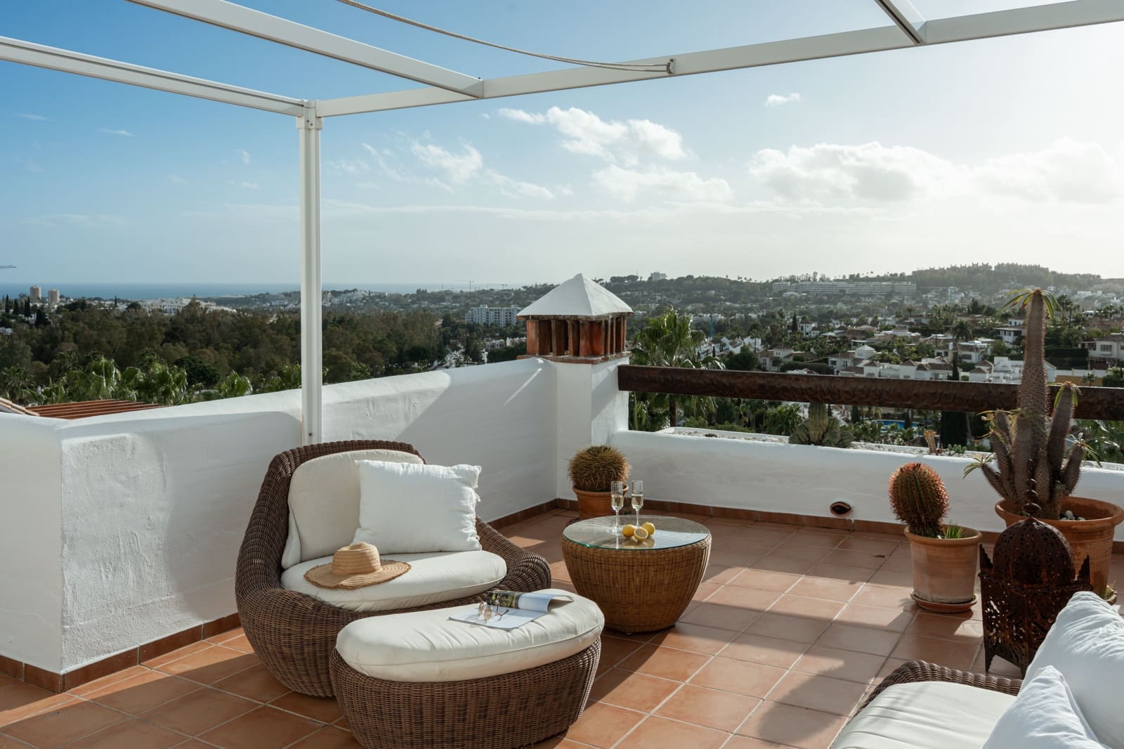 2 sovrum Takvåning till salu i Marbella med pool - 895 000 € (Ref: 9411325)