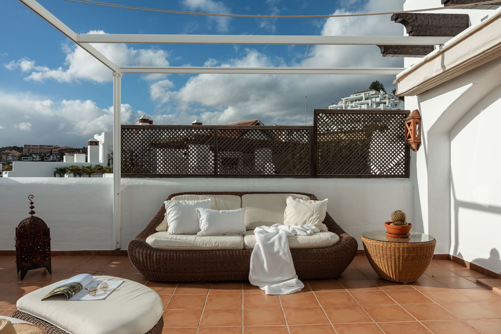 2 sovrum Takvåning till salu i Marbella med pool - 895 000 € (Ref: 9411325)