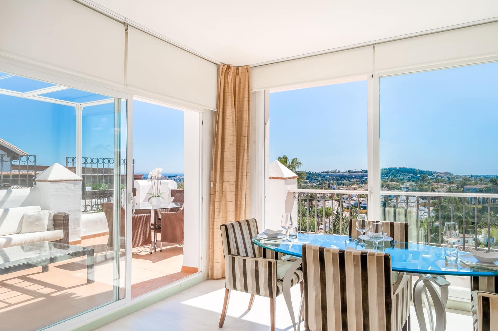 2 soveværelse Lejlighed til salg i Marbella med swimmingpool - € 895.000 (Ref: 9411325)