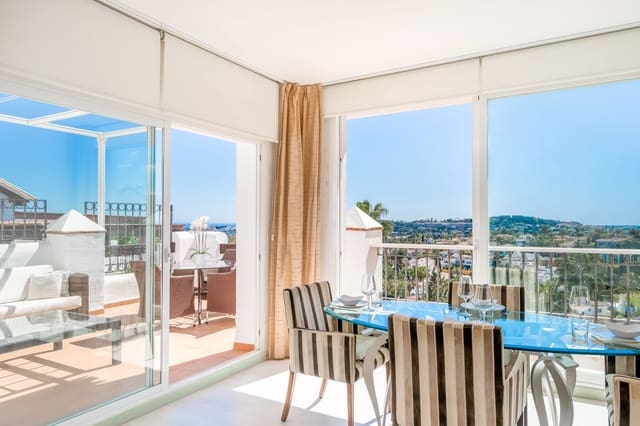 2 quarto Apartamento para venda em Los Naranjos, Marbella com piscina - 895 000 € (Ref: 9411325)