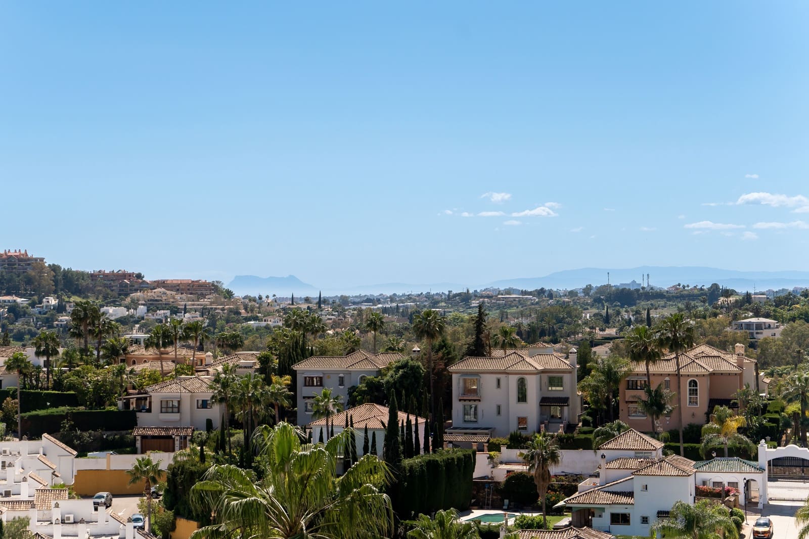 2 soveværelse Lejlighed til salg i Marbella med swimmingpool - € 895.000 (Ref: 9411325)