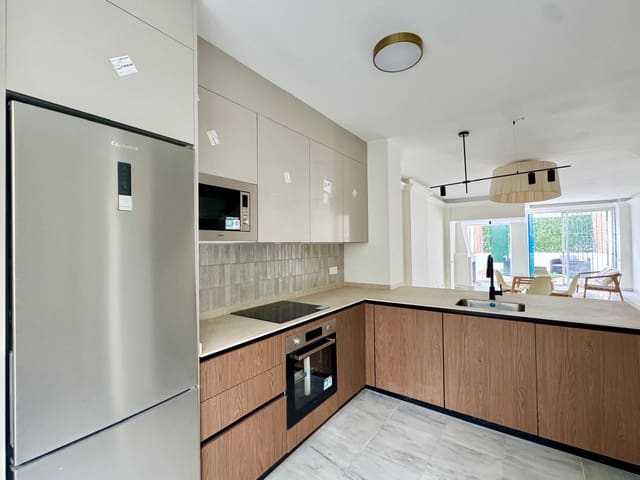 3 quarto Apartamento para venda em Marbella com piscina - 849 000 € (Ref: 9412678)