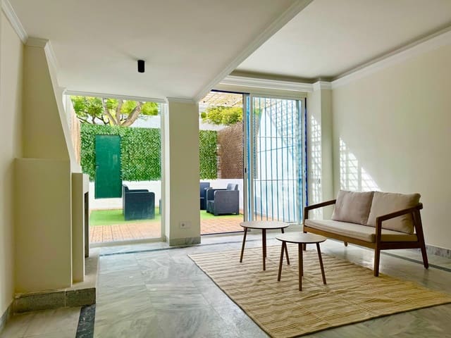 3 quarto Apartamento para venda em Marbella com piscina - 849 000 € (Ref: 9412678)