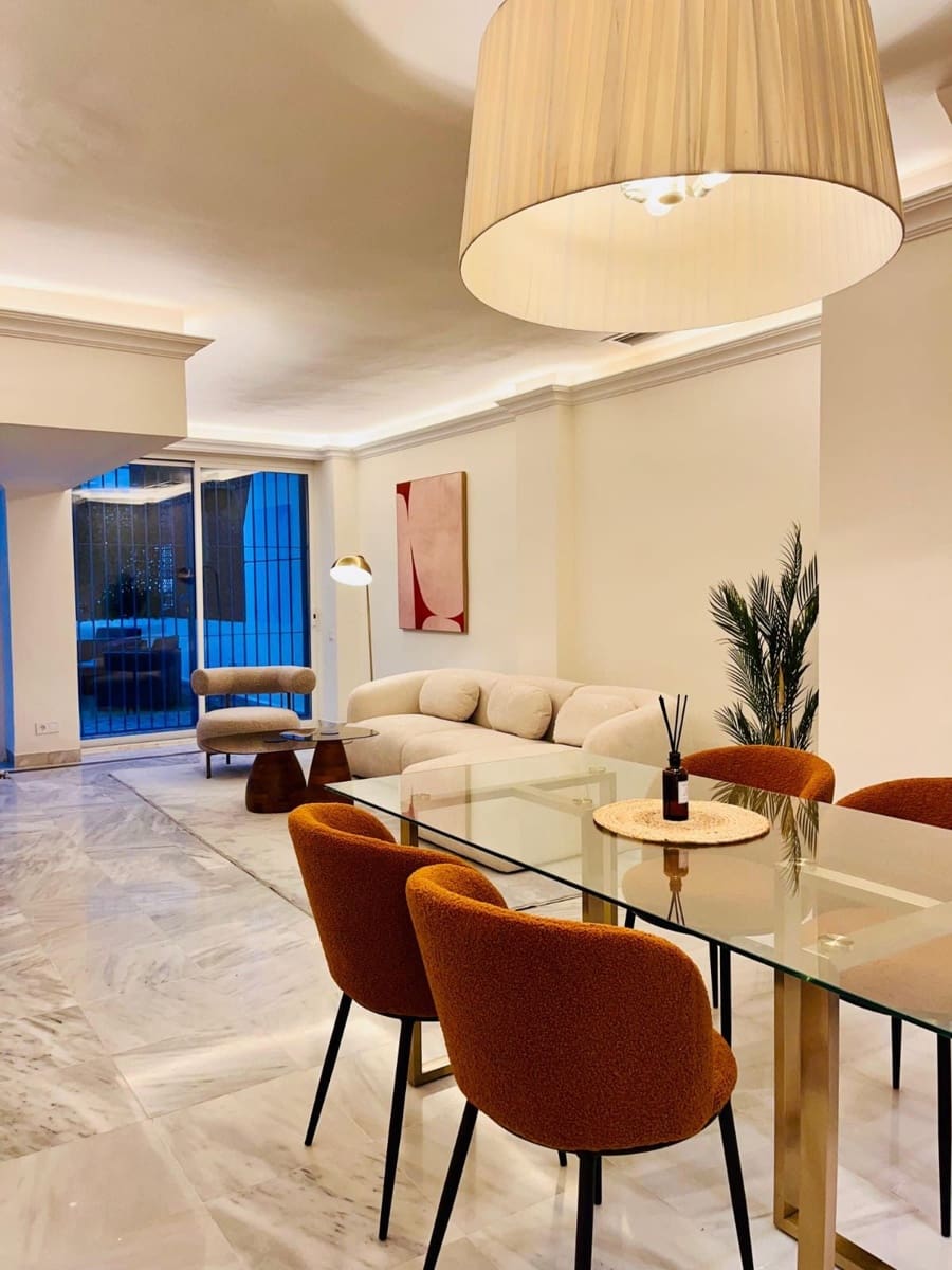 3 soveværelse Lejlighed til salg i Marbella med swimmingpool - € 849.000 (Ref: 9412678)